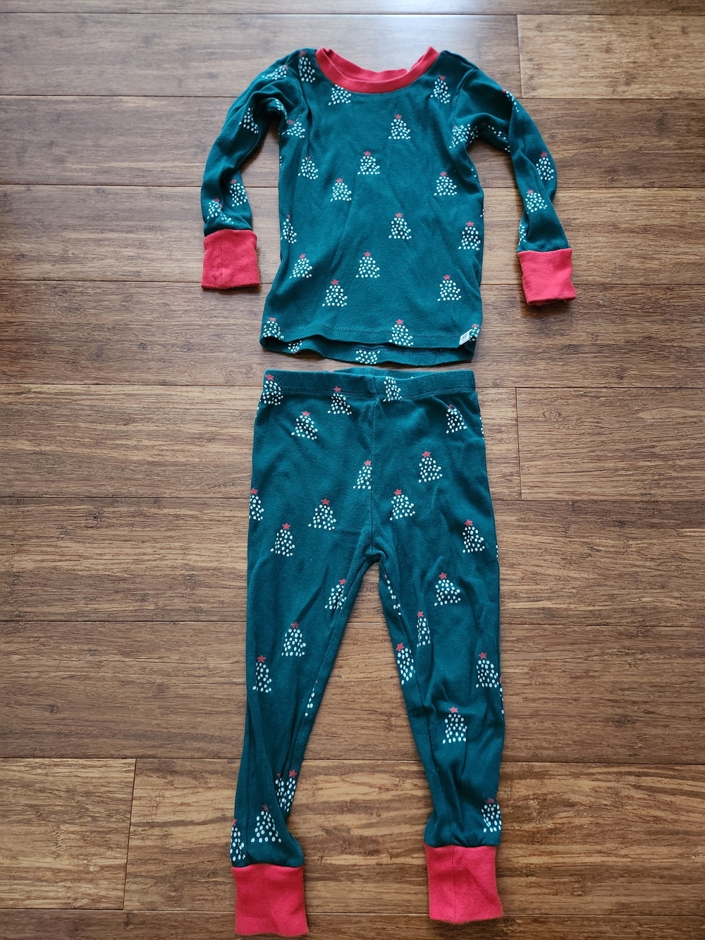 Honest Baby Kid's Organic Cotton Red & Green Holiday Christmas Tree Pajamas, 3T